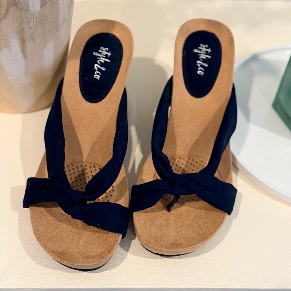 Stylish Black and Tan Women's Sandals